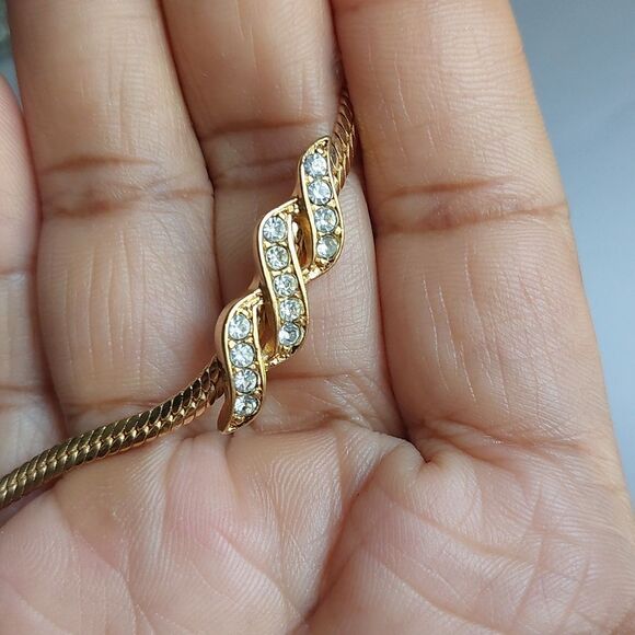 SOLD Vintage Avon Sparkle Twist Rhinestone Embellished Gold Tone Bracelet - Picture 2 of 7